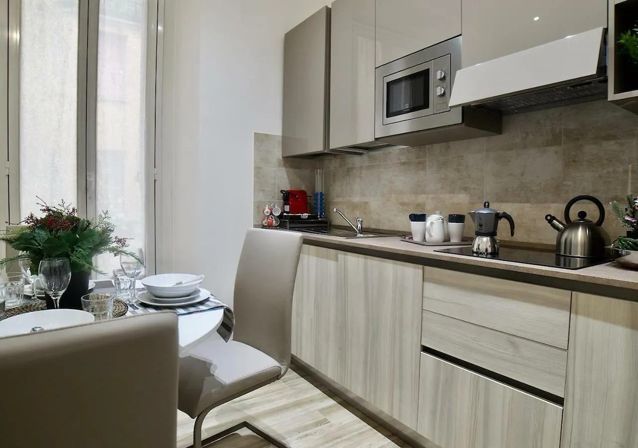 Central Lepetit Apartment De Luxe Milan